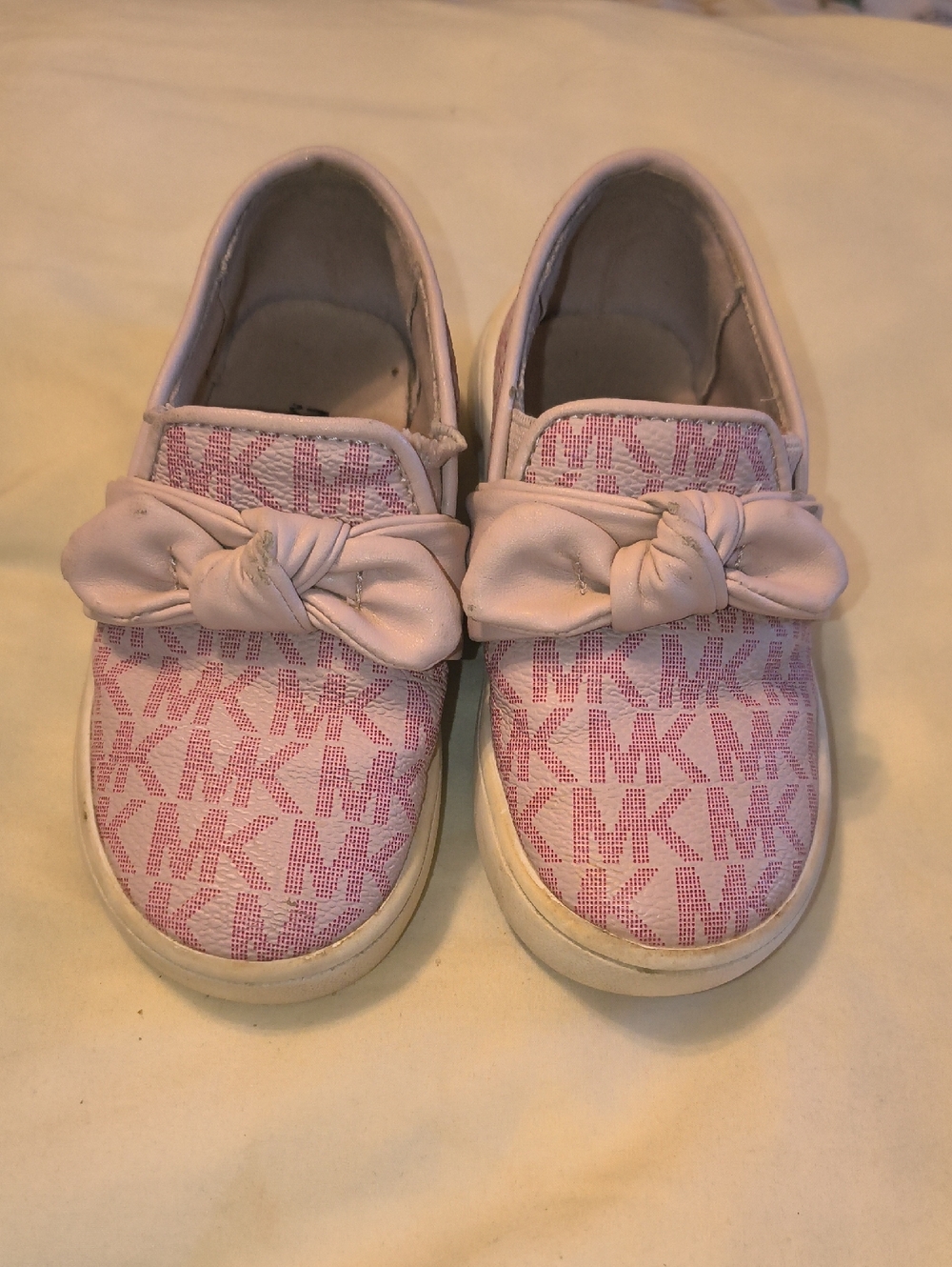 Michael Kors Little Girls Light Pink MK Logo Bow Slip-On Shoes Size 6
